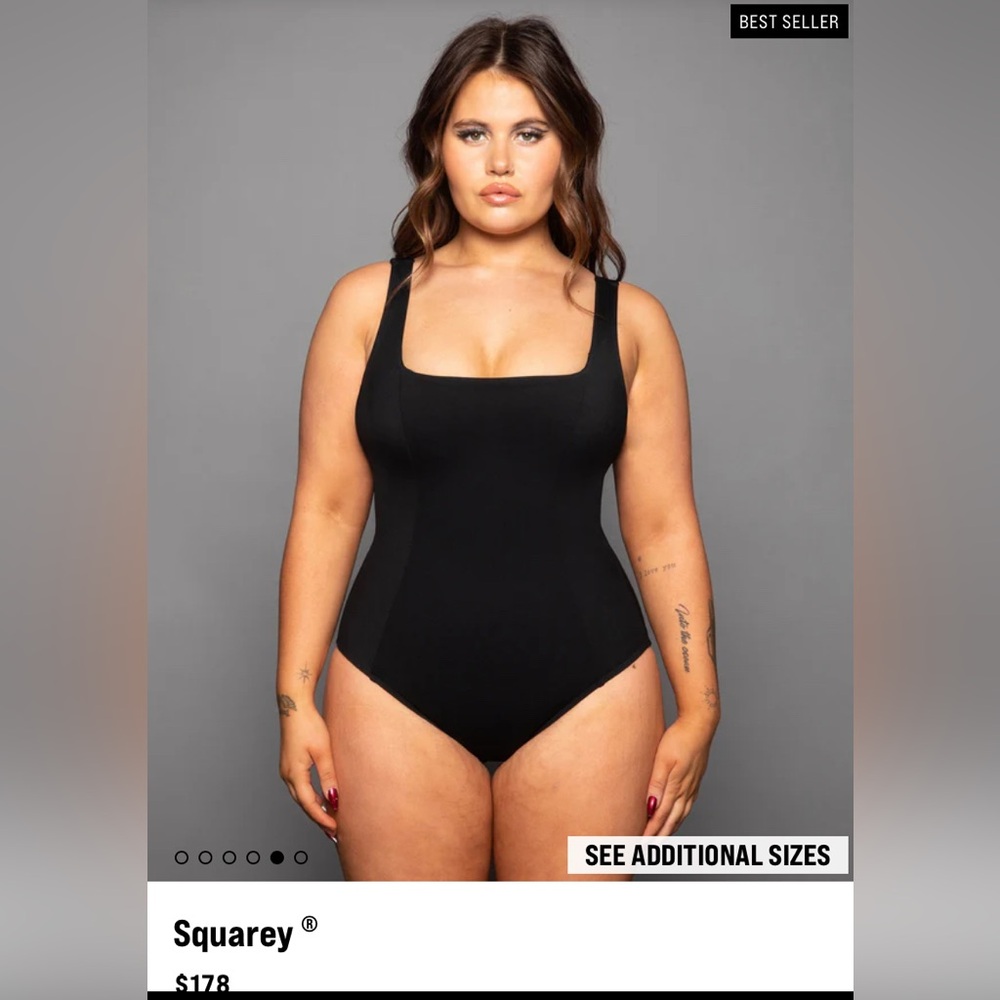 TA3 size M Squarey Black Swimsuit - Picture 5 of 12